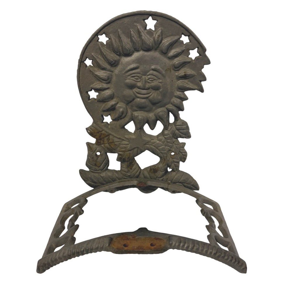 Vintage Cast Iron Sun Face Garden Hose Holder Wall Mount Rustic (read)